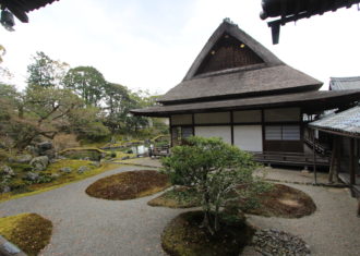 三宝院　巨大な庭をパノラマのように見せる