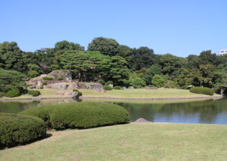 東京　六義園　江戸期柳沢吉保の庭園