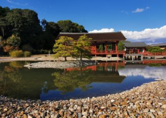 奈良　東院庭園