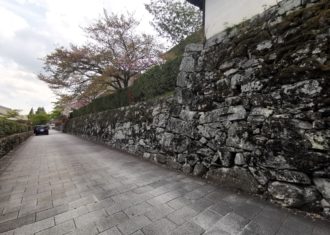 滋賀　坂本の町の穴太積み石垣