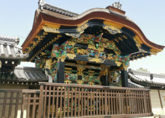 京都西本願寺で飛雲閣や書院の特別公開