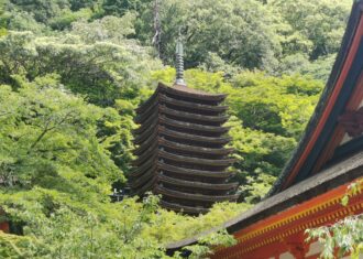 談山神社　木造十三重塔のユニークな造形