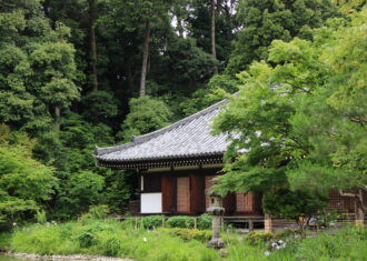 浄瑠璃寺　古代建築と庭園そして自然環境が織りなす見事な風景