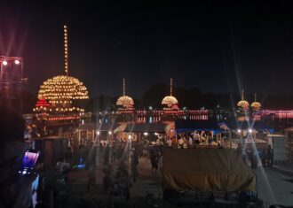 津島天王祭　いよいよ巻藁船が出帆